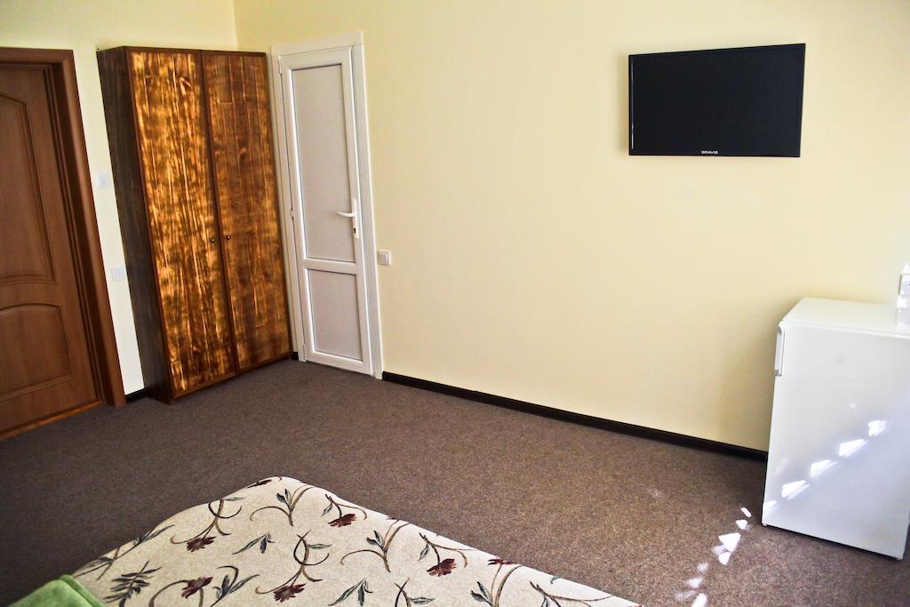 Cowboy Hotel Odessa Room photo